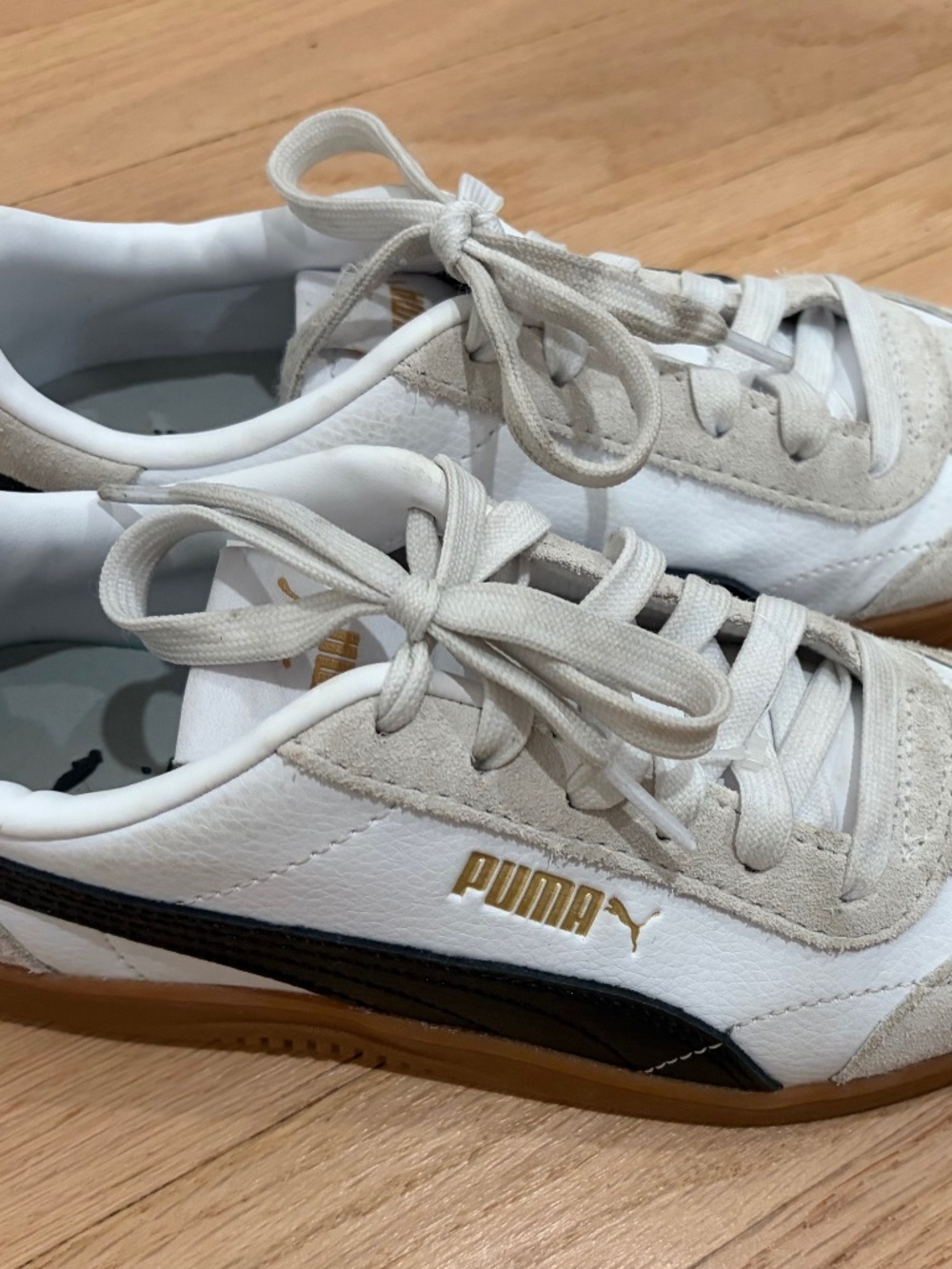 Kids Puma Sneakers Size US4